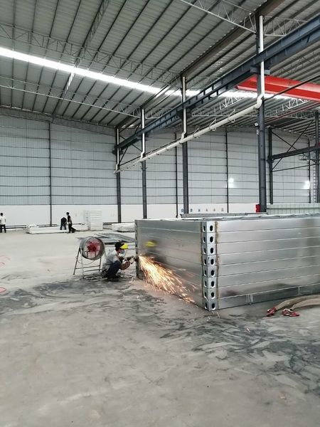 Foshan Boxspace Prefab House Technology Co., Ltd ligne de production du fabricant