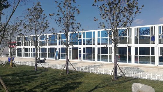 Maison de conteneurs de stockage préfabriqués anti-rouille, maisons de conteneurs de transport maritime préfabriquées CE