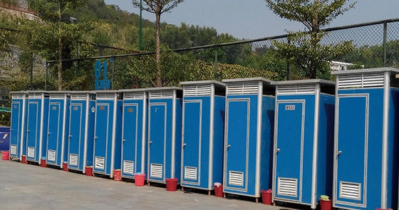 Facilité d'installation Toilette portable en acier Location de cabine mobile pour les zones rurales